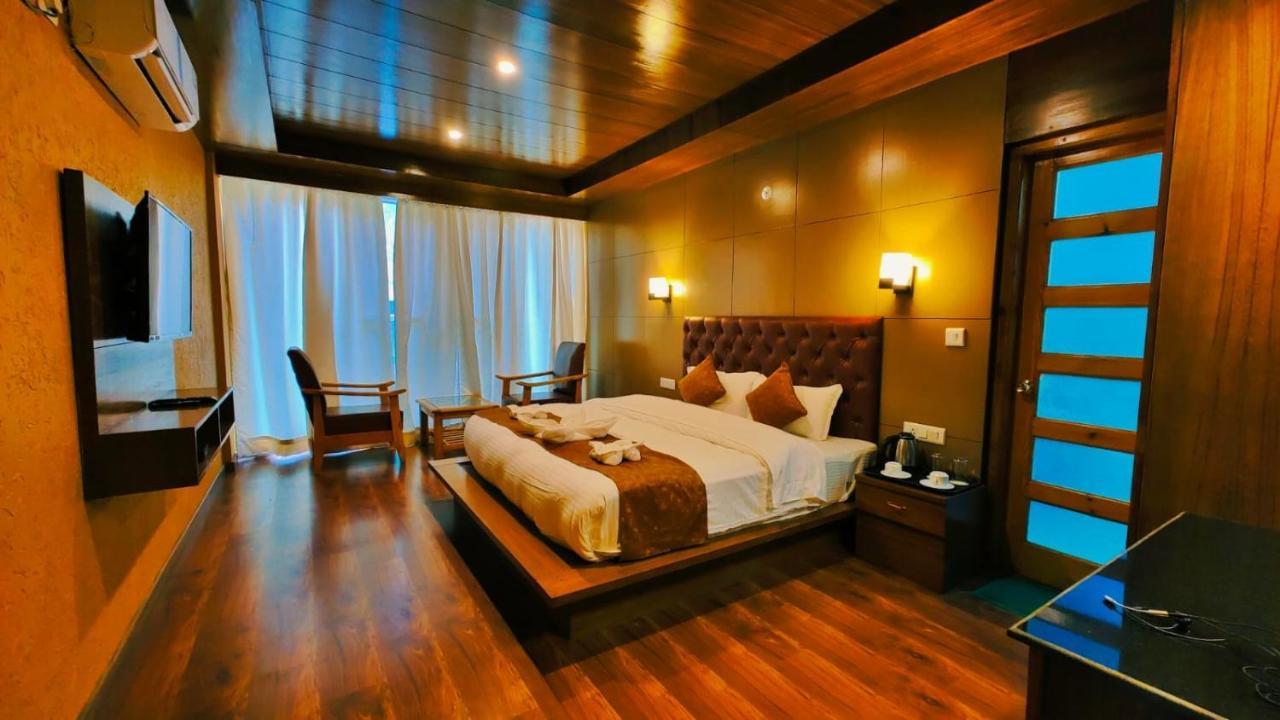 Winterline Resort Near Mall Road Manali - Centrally Heated & Air Cooled Exterior foto